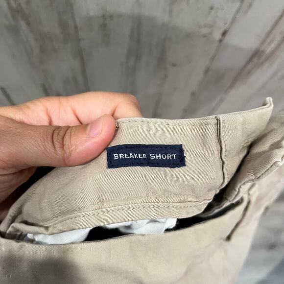 Vineyard Vines Khaki Breaker Chino Preppy Shorts - Size 30 - Picture 3 of 7